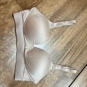 Kindred Bravely Tan Nursing Bra. Medium. Nursing or pumping.